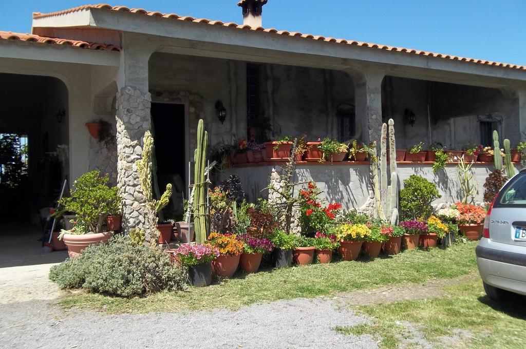 Il Vecchioliveto Di Ornella Bed and Breakfast Marrùbiu Eksteriør billede